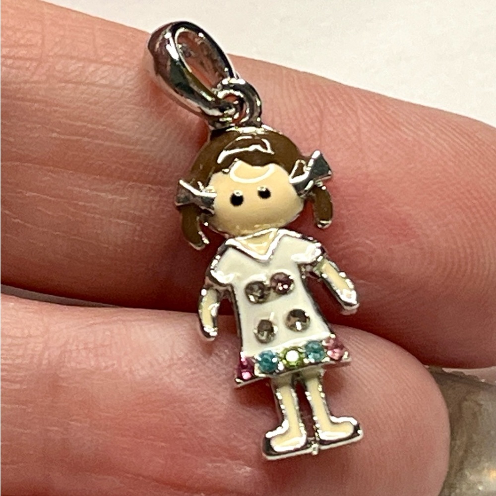 🐥 Wobbling Doll Charm - Picture 4 of 6